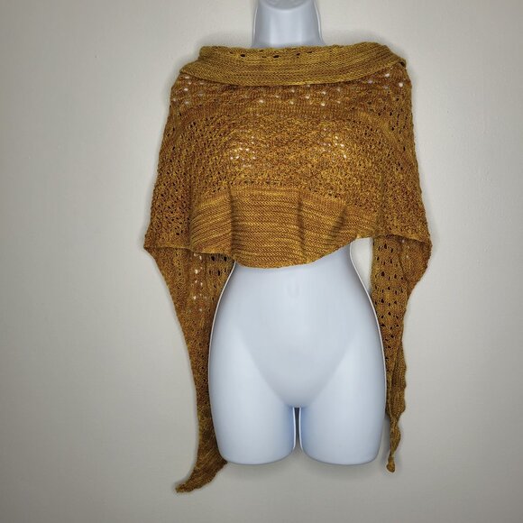 Tan gold knit triangle shape multiway tie scarf cottage boho cabin - Picture 1 of 2